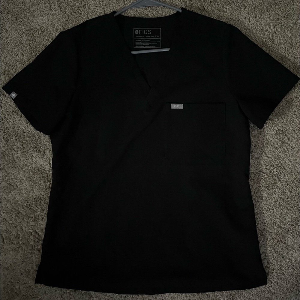 FIGS Catarina One Pocket Scrub Top